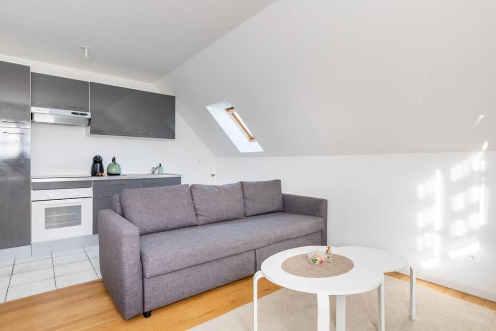 Grand Confort, Appartement Osny Экстерьер фото